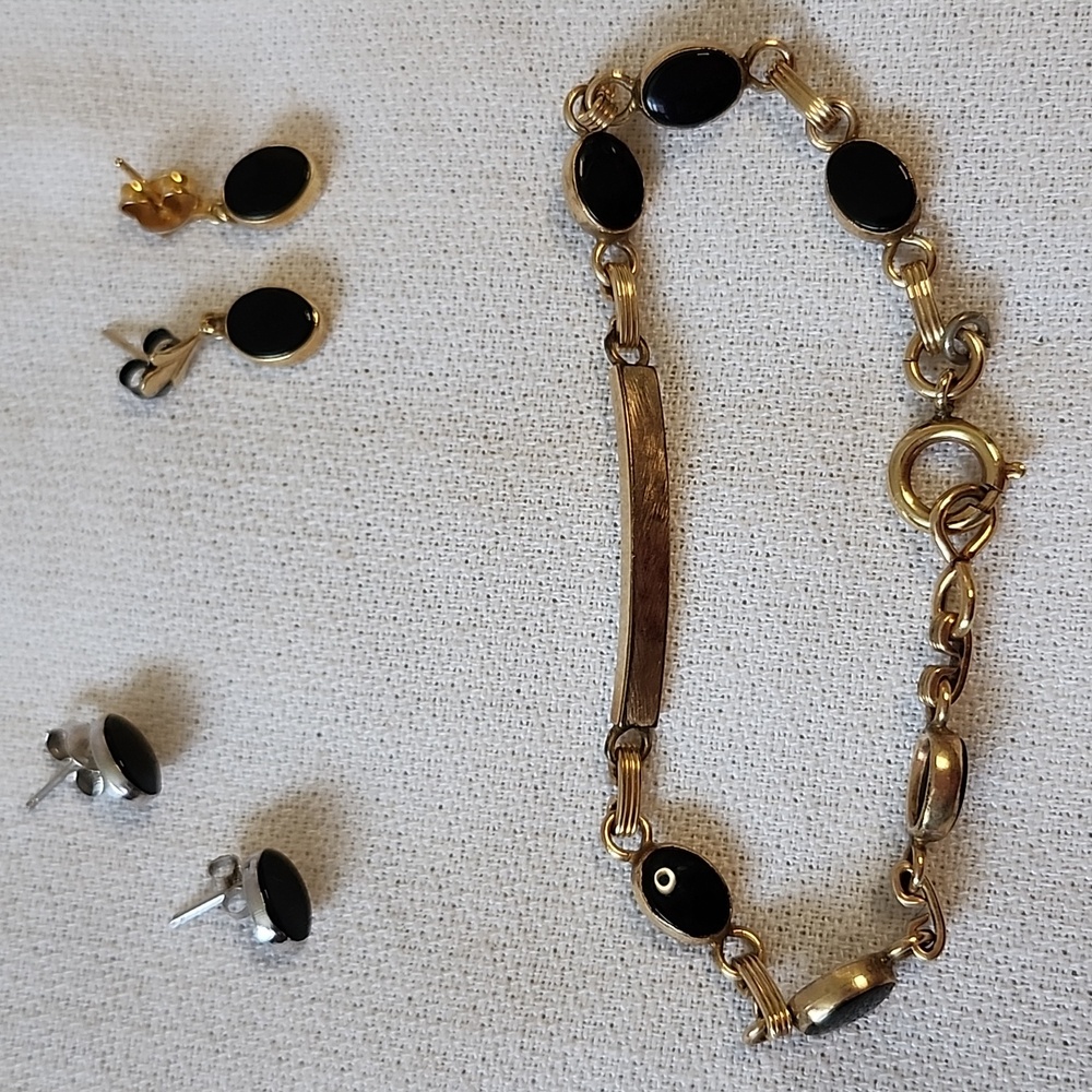 Vintage Black Onyx 12K GF Bracelet With Matching Earrings Set